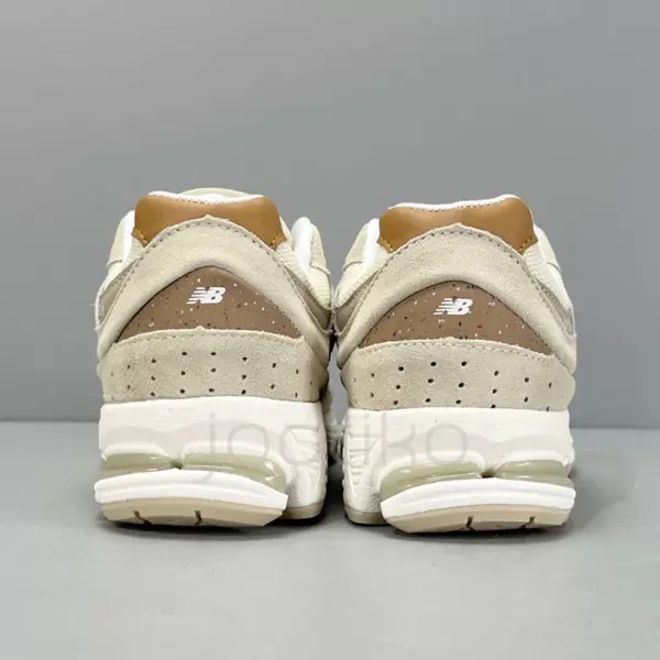 کفش نیوبالانس New Balance 2002R Sandstone کفش نیوبالانس New Balance 2002R Sandstone