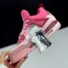 کفش نایک ایر جردن ۴ رترو صورتی Nike Air Jordan 4 Retro Pink کفش نایک ایر جردن ۴ رترو صورتی Nike Air Jordan 4 Retro Pink - تصویر 2