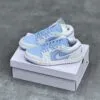 کفش نایک ایر جردن وان لو آبی یخی Nike Air Jordan 1 Low Ice Blue کفش نایک ایر جردن وان لو آبی یخی Nike Air Jordan 1 Low Ice Blue