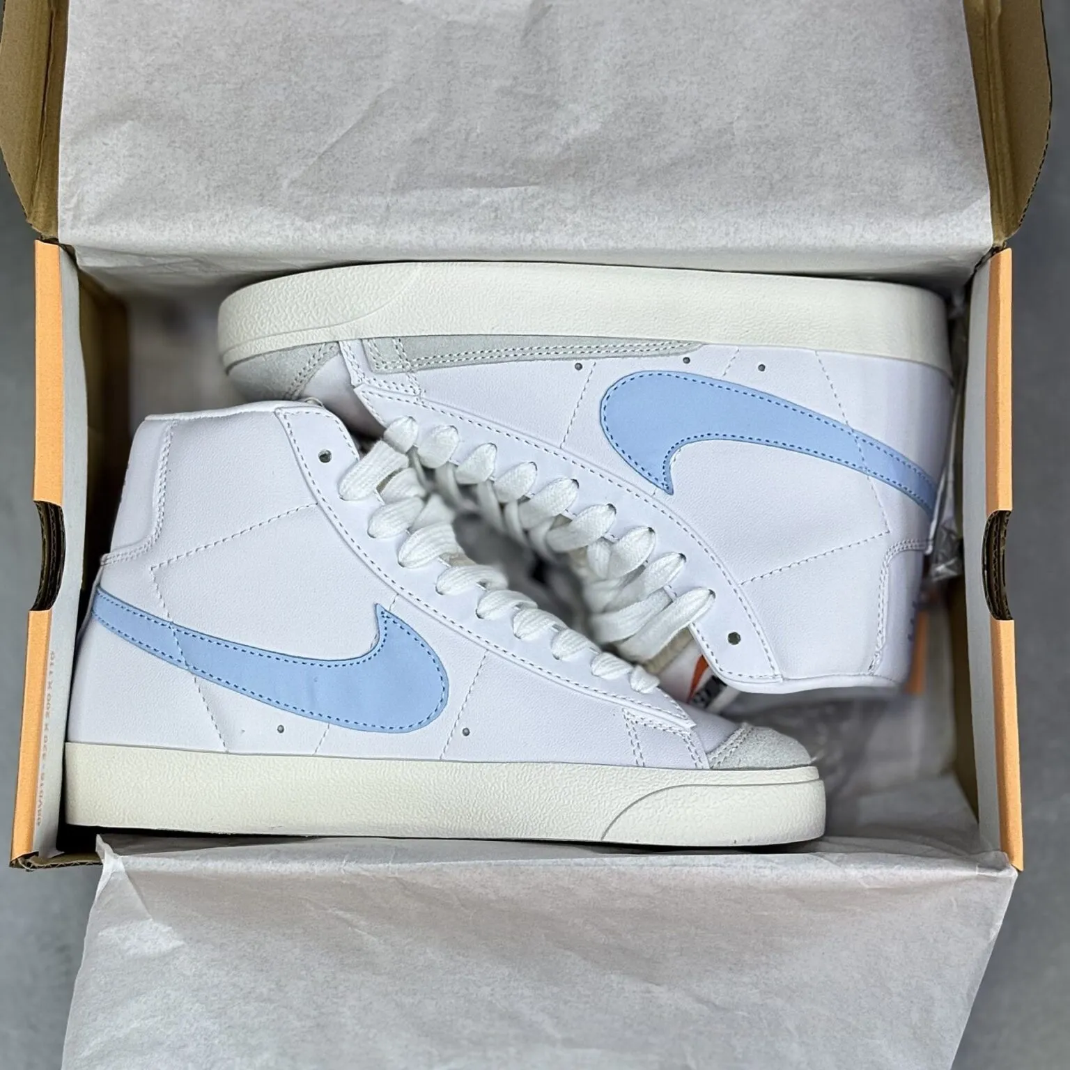 کفش نایک بلیزر ساقدار سفید آبی Nike Blazer Mid White Blue - تصویر 2
