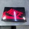 کفش نایک ایر جردن وان ساقدار ورنی مشکی قرمز ( مستر کوالتی ) Nike Air Jordan 1 High Patent Bred کفش نایک ایر جردن وان ساقدار ورنی مشکی قرمز ( مستر کوالتی ) Nike Air Jordan 1 High Patent Bred - تصویر 5