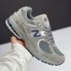 کفش نیوبالانس ۲۰۰۲R طوسی New Balance 2002R Gray کفش نیوبالانس ۲۰۰۲R طوسی New Balance 2002R Gray