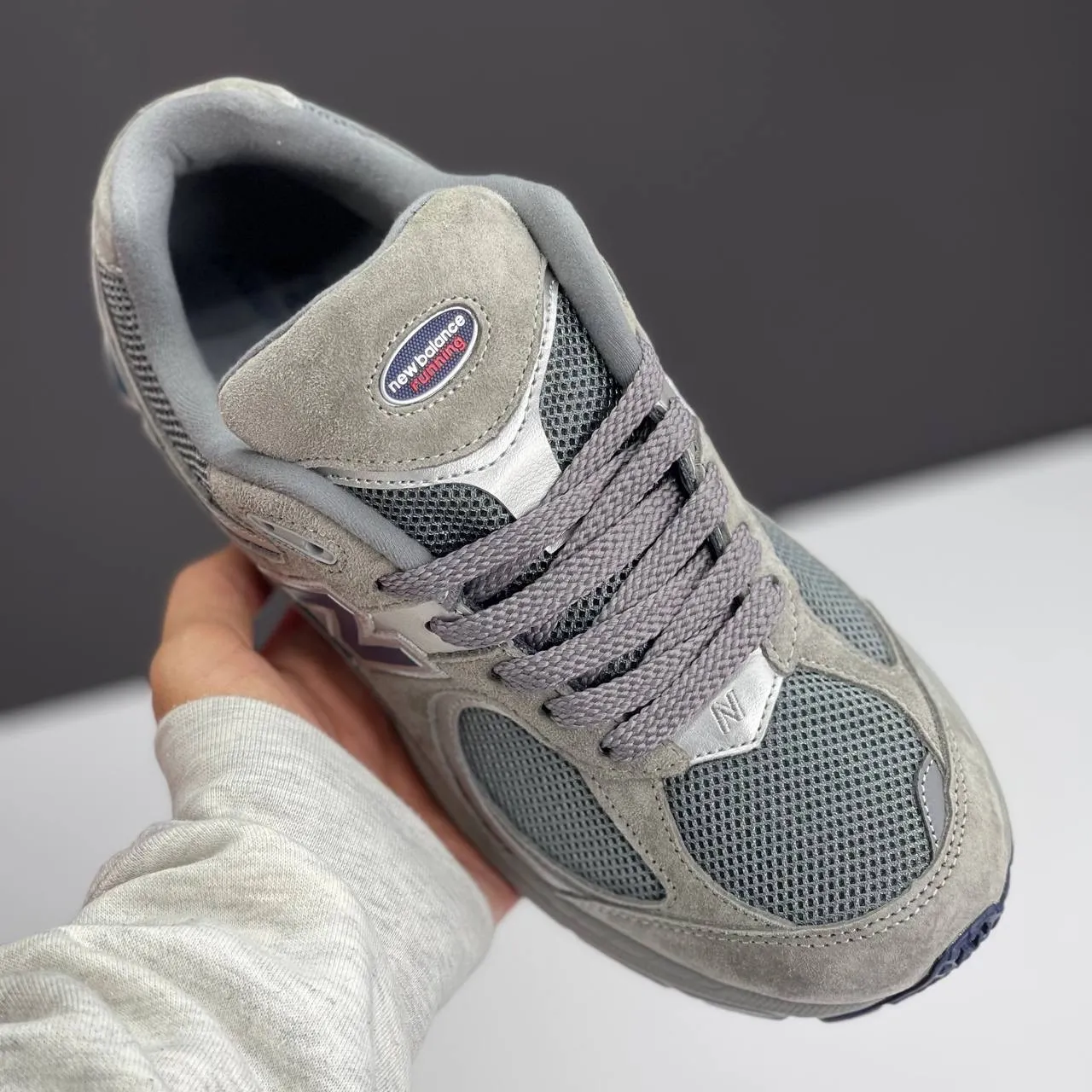 کفش نیوبالانس ۲۰۰۲R طوسی New Balance 2002R Gray کفش نیوبالانس ۲۰۰۲R طوسی New Balance 2002R Gray - تصویر 3
