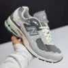 کفش نیوبالانس ۲۰۰۲R طوسی New Balance 2002R Gray کفش نیوبالانس ۲۰۰۲R طوسی New Balance 2002R Gray