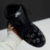کفش نایک ایر جردن وان ساقدار کاز مشکی  Nike Air Jordan 1 High KAWS Black