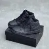 کفش نایک ایر جردن وان ساقدار تمام مشکی Nike Air Jordan 1 High Triple Black