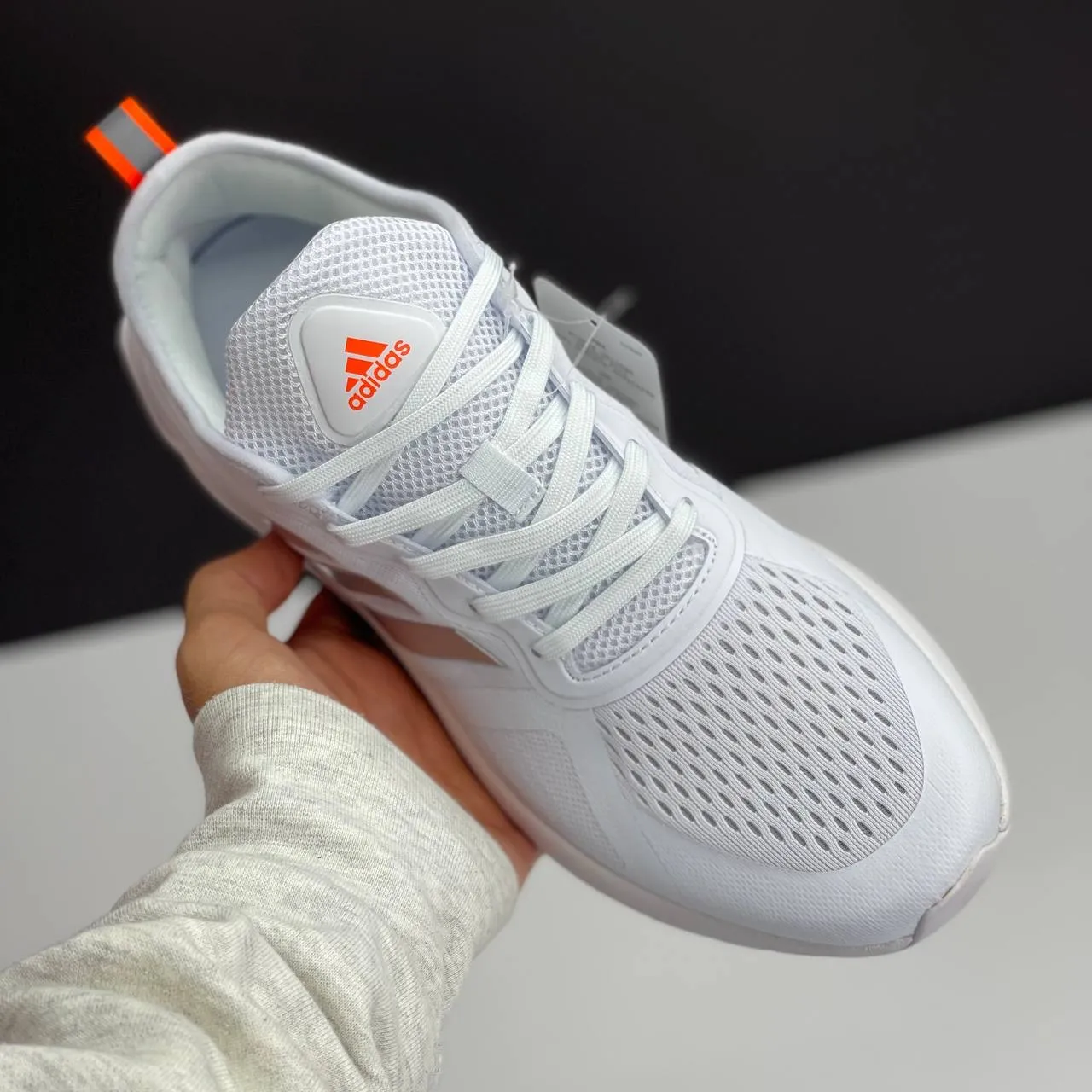 آدیداس کلودفوم سفید نارنجی Adidas Cloudfoam White Orange آدیداس کلودفوم سفید نارنجی Adidas Cloudfoam White Orange - تصویر 3