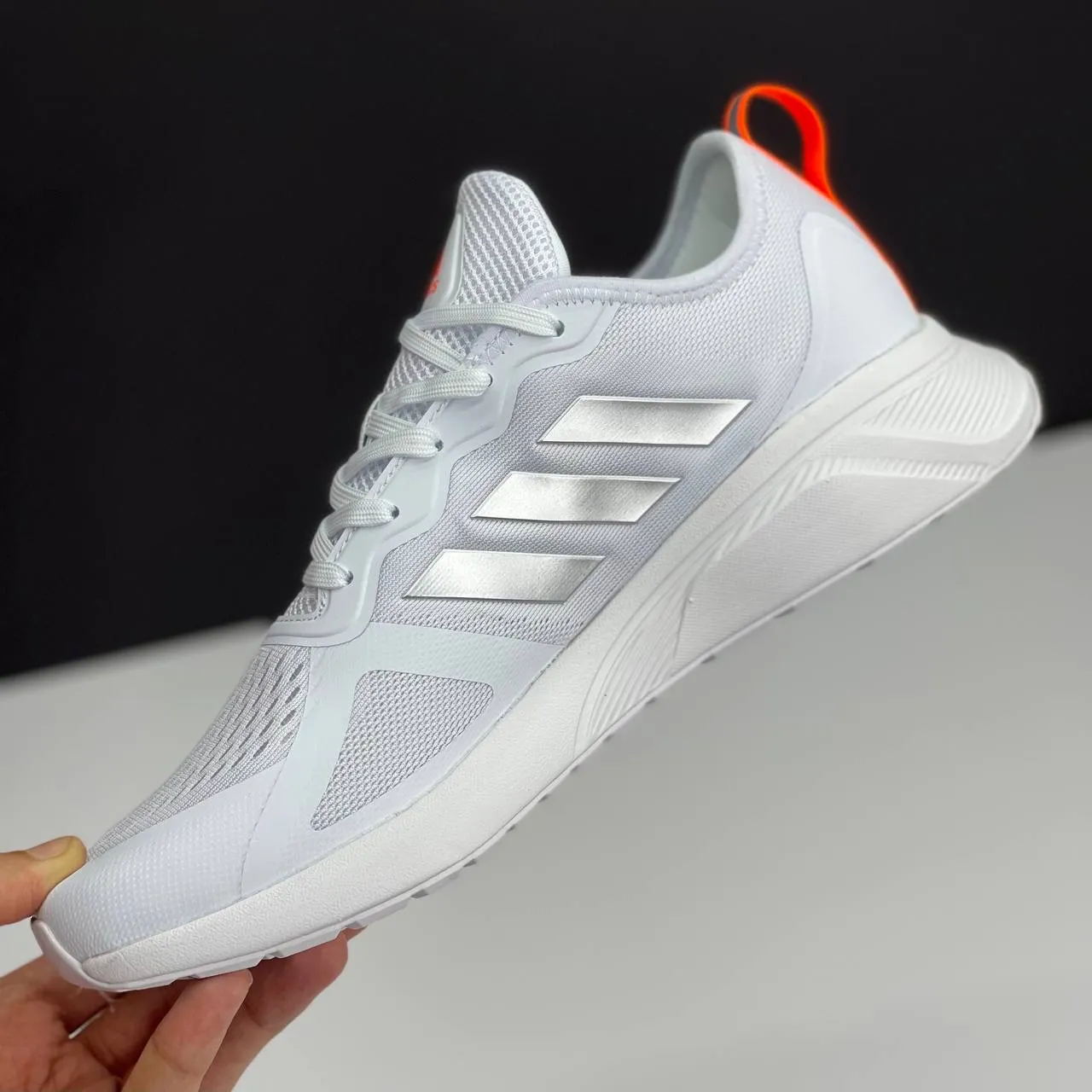 آدیداس کلودفوم سفید نارنجی Adidas Cloudfoam White Orange آدیداس کلودفوم سفید نارنجی Adidas Cloudfoam White Orange - تصویر 2