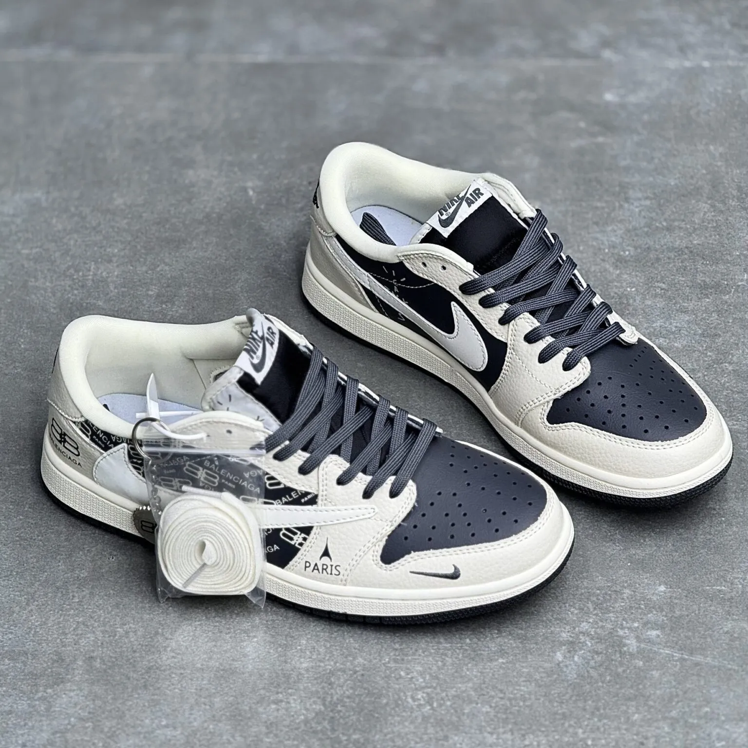 کفش نایک ایر جردن وان لو تراویس اسکات بالنسیاگا Nike Air Jordan 1 Low Travis Scott Balenciaga کفش نایک ایر جردن وان لو تراویس اسکات بالنسیاگا Nike Air Jordan 1 Low Travis Scott Balenciaga - تصویر 3