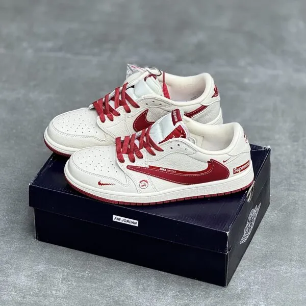 کفش نایک ایر جردن وان لو تراویس اسکات فرگمنت سوپریم Nike Air Jordan 1 Low Travis Scott Fragment Supreme کفش نایک ایر جردن وان لو تراویس اسکات فرگمنت سوپریم Nike Air Jordan 1 Low Travis Scott Fragment Supreme