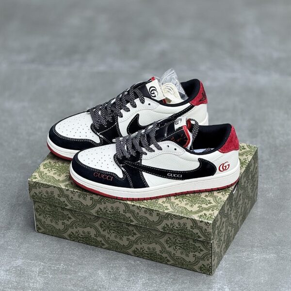 کفش نایک ایر جردن وان لو تراویس اسکات گوچی Nike Air Jordan 1 Low Travis Scott Gucci کفش نایک ایر جردن وان لو تراویس اسکات گوچی Nike Air Jordan 1 Low Travis Scott Gucci