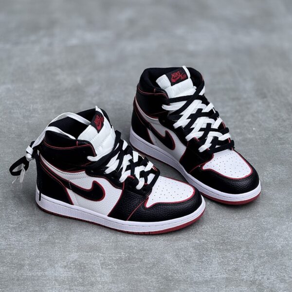 کفش نایک ایر جردن وان ساقدار رترو سفید مشکی قرمز Nike Air Jordan 1 High Retro White Black Red کفش نایک ایر جردن وان ساقدار رترو سفید مشکی قرمز Nike Air Jordan 1 High Retro White Black Red