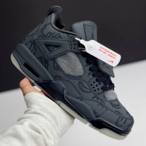 کفش نایک ایر جردن فور کاز مستر کوالیتی طوسی تیره Nike Air Jordan 4 KAWS Dark Grey کفش نایک ایر جردن فور کاز مستر کوالیتی طوسی تیره Nike Air Jordan 4 KAWS Dark Grey