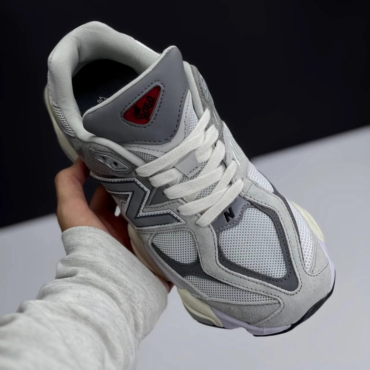 کتونی نیوبالانس ۹۰۶۰ طوسی New Balance 9060 Grey - تصویر 3