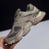 کتونی نیوبالانس ۹۰۶۰ نسکافهای New Balance 9060 Nescafe کتونی نیوبالانس ۹۰۶۰ نسکافهای New Balance 9060 Nescafe - تصویر 2