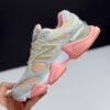 کتونی نیوبالانس ۹۰۶۰ طوسی صورتی New Balance 9060 Gray Pink کتونی نیوبالانس ۹۰۶۰ طوسی صورتی New Balance 9060 Gray Pink
