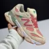 کتونی نیوبالانس ۹۰۶۰ صورتی New Balance 9060 Pink