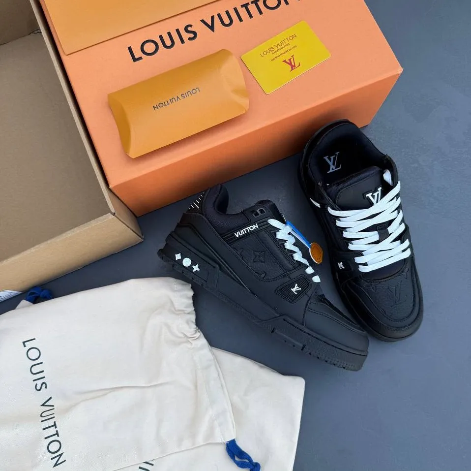 کفش لویی ویتون ترینر سوپر مستر تمام مشکی Louis Vuitton Trainer Super Master Triple Black کفش لویی ویتون ترینر سوپر مستر تمام مشکی Louis Vuitton Trainer Super Master Triple Black - تصویر 3