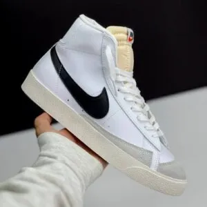 کفش نایک بلیزر ساقدار سفید مشکی Nike Blazer Mid White Black کفش نایک بلیزر ساقدار سفید مشکی Nike Blazer Mid White Black