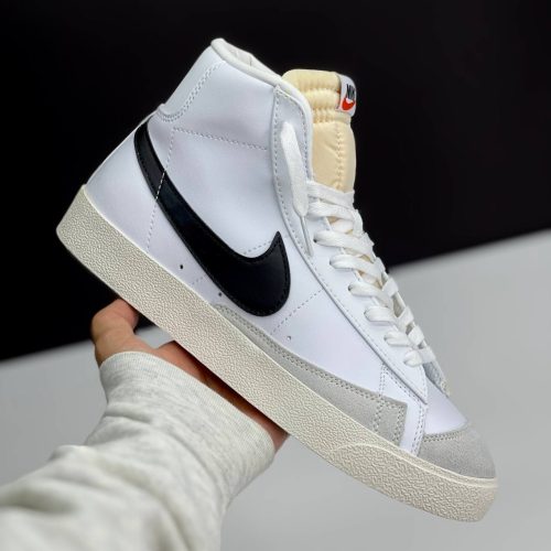 کفش نایک بلیزر ساقدار سفید مشکی Nike Blazer Mid White Black کفش نایک بلیزر ساقدار سفید مشکی Nike Blazer Mid White Black