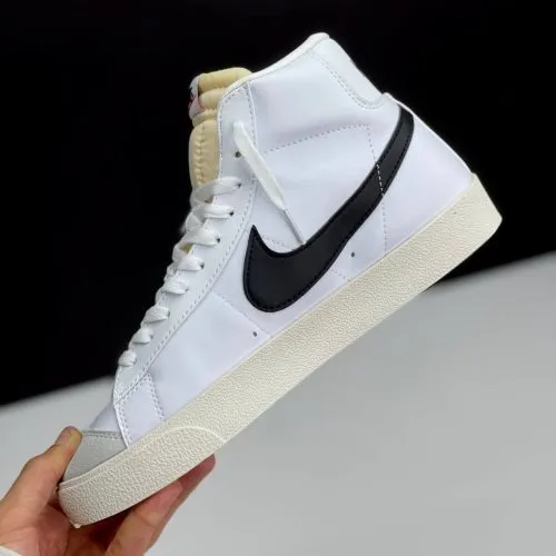 کفش نایک بلیزر ساقدار سفید مشکی Nike Blazer Mid White Black کفش نایک بلیزر ساقدار سفید مشکی Nike Blazer Mid White Black - تصویر 2