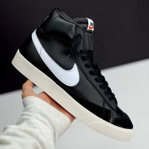 کفش نایک بلیزر ساقدار مشکی سفید Nike Blazer Mid Black White کفش نایک بلیزر ساقدار مشکی سفید Nike Blazer Mid Black White