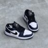 کفش نایک ایر جردن وان لو سفید سرمه ای Nike Air Jordan 1 Low White Navy کفش نایک ایر جردن وان لو سفید سرمه ای Nike Air Jordan 1 Low White Navy