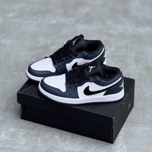 کفش نایک ایر جردن وان لو سفید سرمه ای Nike Air Jordan 1 Low White Navy کفش نایک ایر جردن وان لو سفید سرمه ای Nike Air Jordan 1 Low White Navy