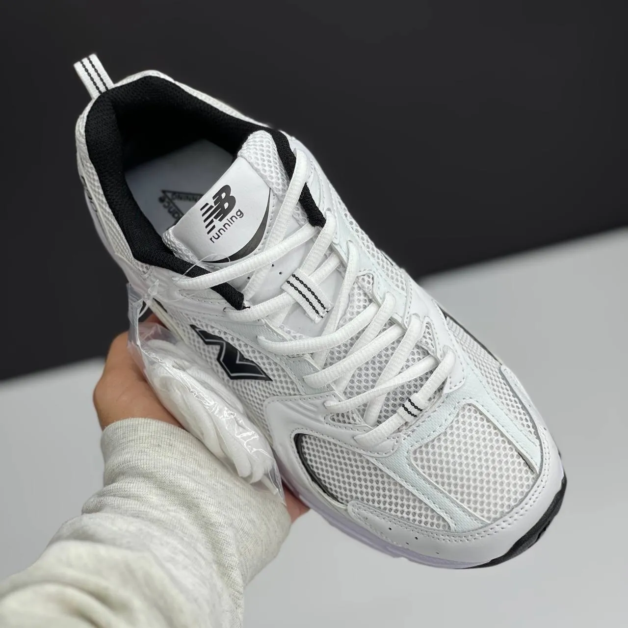 نیو بالانس 530 سفید مشکی New Balance 530 White Black - تصویر 3