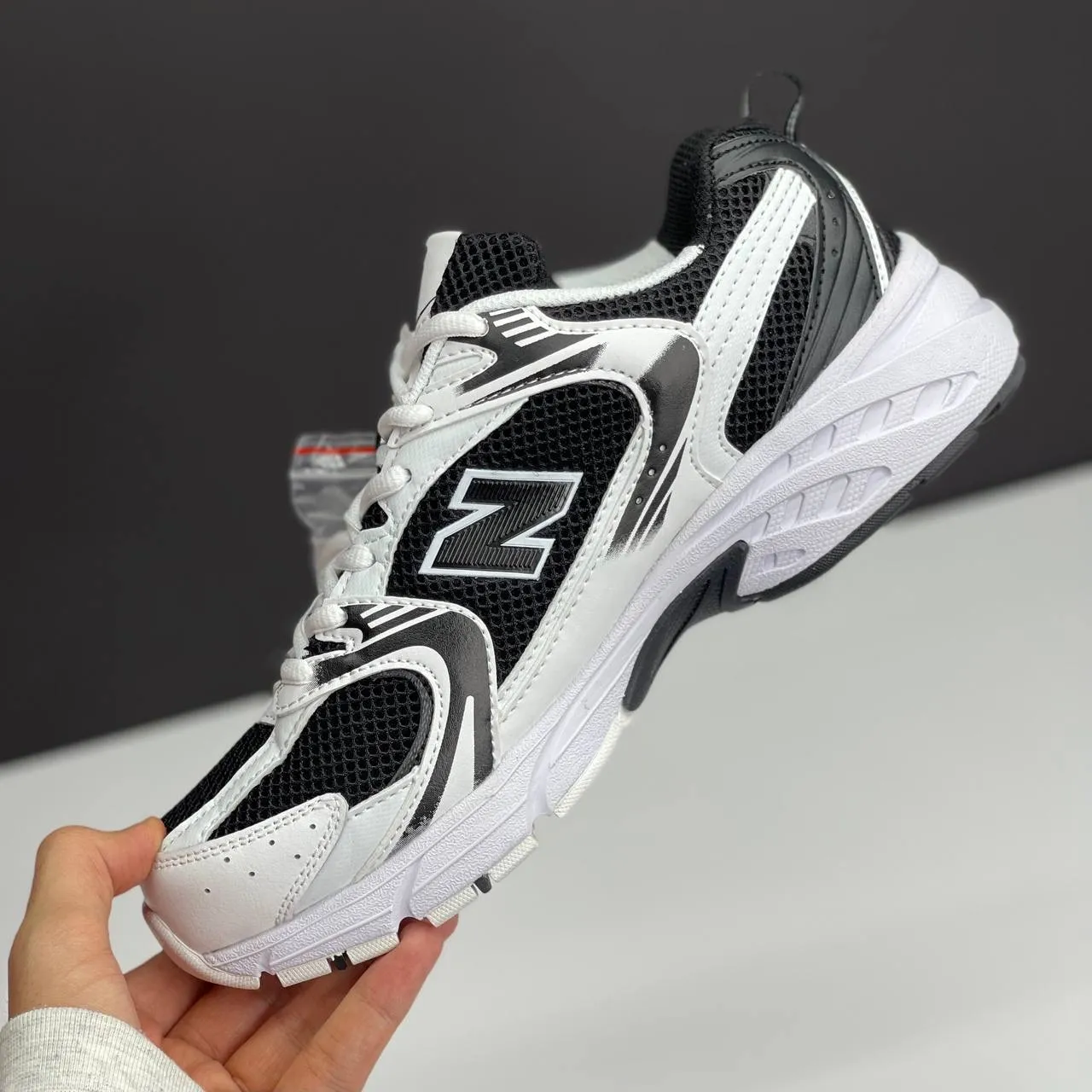 نیو بالانس 530 سفید مشکی New Balance 530 White Black - تصویر 2
