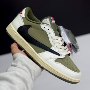 کفش نایک ایر جردن وان لو تراویس اسکات مدیوم الیو Nike Air Jordan 1 Low Travis Scott Medium Olive کفش نایک ایر جردن وان لو تراویس اسکات مدیوم الیو Nike Air Jordan 1 Low Travis Scott Medium Olive