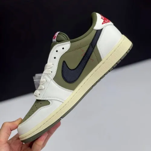 کفش نایک ایر جردن وان لو تراویس اسکات مدیوم الیو Nike Air Jordan 1 Low Travis Scott Medium Olive - تصویر 2