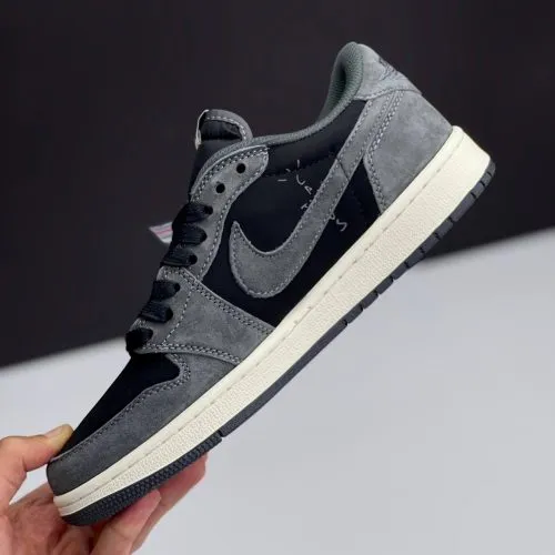 کفش نایک ایر جردن وان لو تراویس اسکات مشکی طوسی سوئد Nike Air Jordan 1 Low Travis Scott Black Grey Suede - تصویر 3