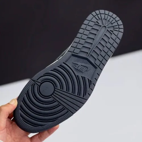 کفش نایک ایر جردن وان لو تراویس اسکات مشکی طوسی سوئد Nike Air Jordan 1 Low Travis Scott Black Grey Suede - تصویر 2