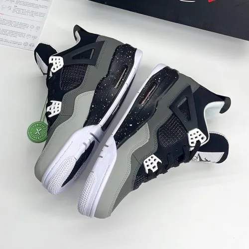 کفش نایک ایر جردن فور رترو فیر پک Nike Air Jordan 4 Retro Fear Pack کفش نایک ایر جردن فور رترو فیر پک Nike Air Jordan 4 Retro Fear Pack - تصویر 4