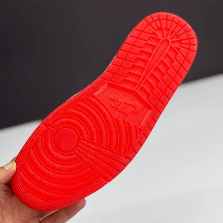 کفش نایک ایر جردن وان ساقدار اسپایدرمن Nike Air Jordan 1 High Spider-Man - تصویر 3