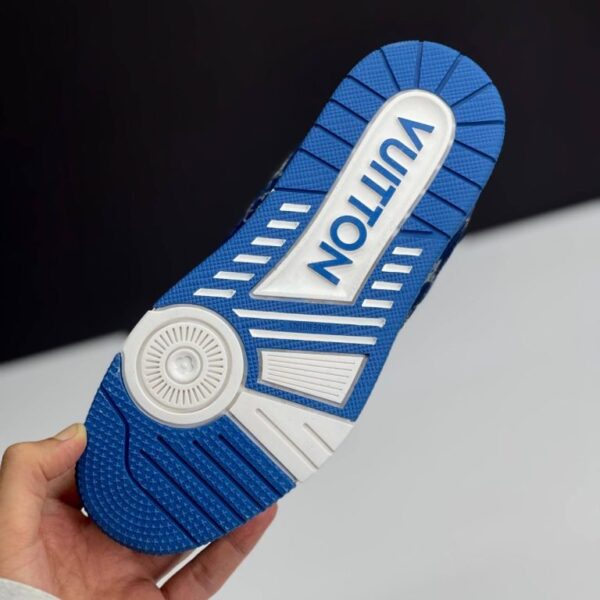 لویی ویتون ترینر سفید آبی  Louis Vuitton Trainer White Blue