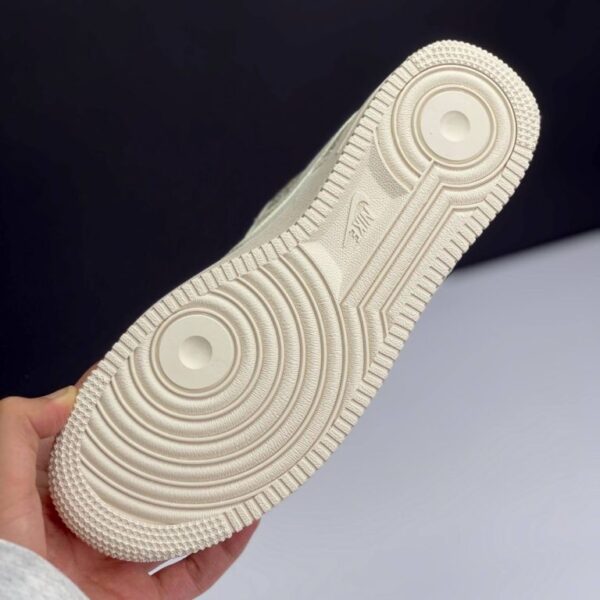 نایک ایر فورس وان بیگ بنگ کرم  Nike Air Force 1 Big Bang Cream