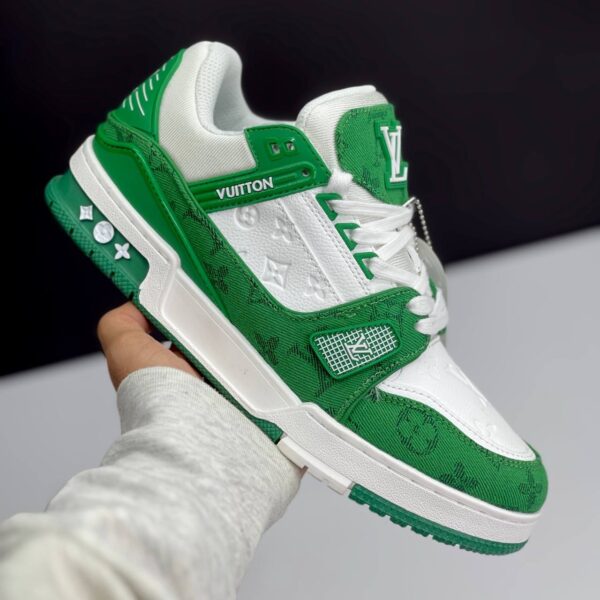 لویی ویتون ترینر سفید سبز Louis Vuitton Trainer White Green لویی ویتون ترینر سفید سبز Louis Vuitton Trainer White Green