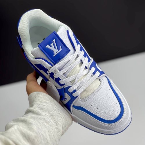 کفش لویی ویتون نایک سفید آبی Louis Vuitton x Nike White Blue کفش لویی ویتون نایک سفید آبی Louis Vuitton x Nike White Blue