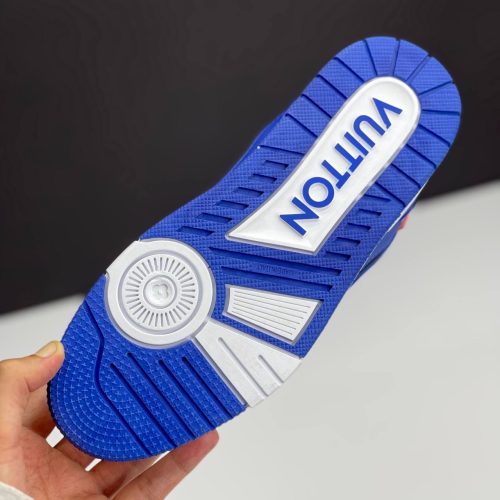 کفش لویی ویتون نایک سفید آبی Louis Vuitton x Nike White Blue کفش لویی ویتون نایک سفید آبی Louis Vuitton x Nike White Blue