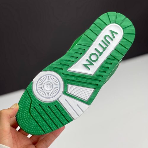 کفش لویی ویتون نایک سفید سبز Louis Vuitton x Nike White Green کفش لویی ویتون نایک سفید سبز Louis Vuitton x Nike White Green