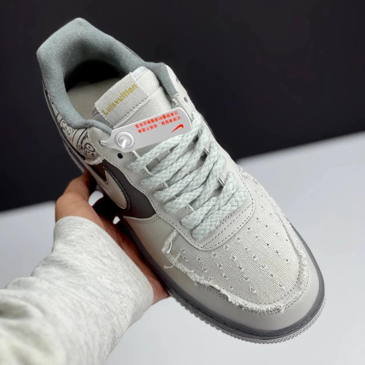 نایک ایر فورس وان بیگ بنگ طوسی Nike Air Force 1 Big Bang Grey نایک ایر فورس وان بیگ بنگ طوسی Nike Air Force 1 Big Bang Grey - تصویر 4