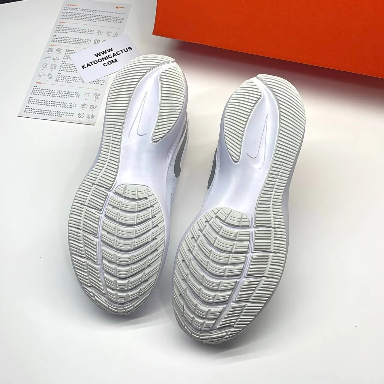 نایک گاید سفید نقرهای Nike Guide White Silver نایک گاید سفید نقرهای Nike Guide White Silver - تصویر 3