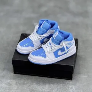 کفش نایک ایر جردن وان ساقدار لجند آبی Nike Air Jordan 1 High Legend Blue کفش نایک ایر جردن وان ساقدار لجند آبی Nike Air Jordan 1 High Legend Blue