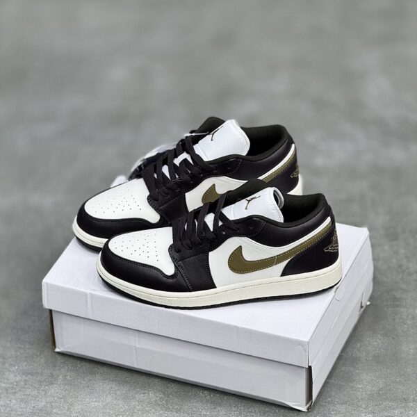 کفش نایک ایر جردن وان مشکی سفید لجنی Nike Air Jordan 1 Black White Olive کفش نایک ایر جردن وان مشکی سفید لجنی Nike Air Jordan 1 Black White Olive