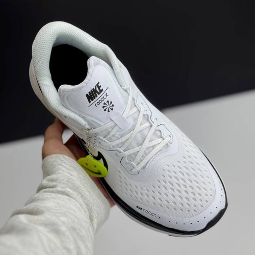 کفش نایک ایر آلفا زوم سفید مشکی Nike Air Alpha Zoom Black White کفش نایک ایر آلفا زوم سفید مشکی Nike Air Alpha Zoom Black White