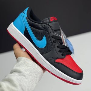 کفش نایک ایر جردن وان لو یو ان سی تو شیکاگو Nike Air Jordan 1 Low UNC to Chicago کفش نایک ایر جردن وان لو یو ان سی تو شیکاگو Nike Air Jordan 1 Low UNC to Chicago