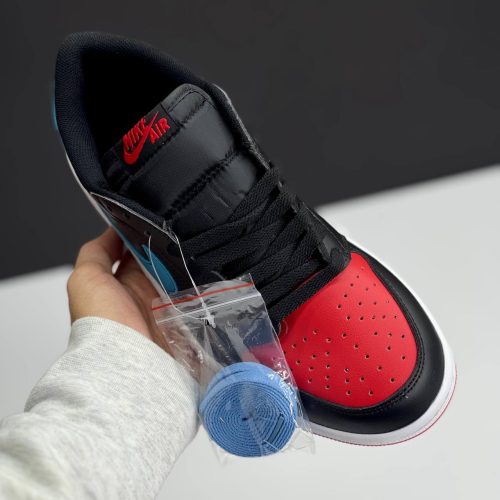 کفش نایک ایر جردن وان لو یو ان سی تو شیکاگو Nike Air Jordan 1 Low UNC to Chicago کفش نایک ایر جردن وان لو یو ان سی تو شیکاگو Nike Air Jordan 1 Low UNC to Chicago