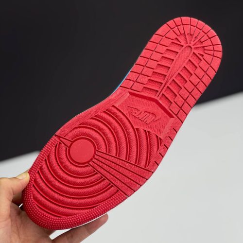 کفش نایک ایر جردن وان لو یو ان سی تو شیکاگو Nike Air Jordan 1 Low UNC to Chicago کفش نایک ایر جردن وان لو یو ان سی تو شیکاگو Nike Air Jordan 1 Low UNC to Chicago